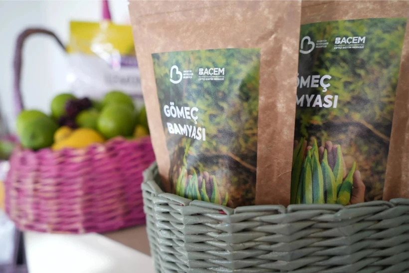 Balıkesir’den Ekranlara: Ahmet Akın “Görkemli Hatıralar”da Bamya Cipsi ve Limon Otunu Tanıttı! - Resim: 1